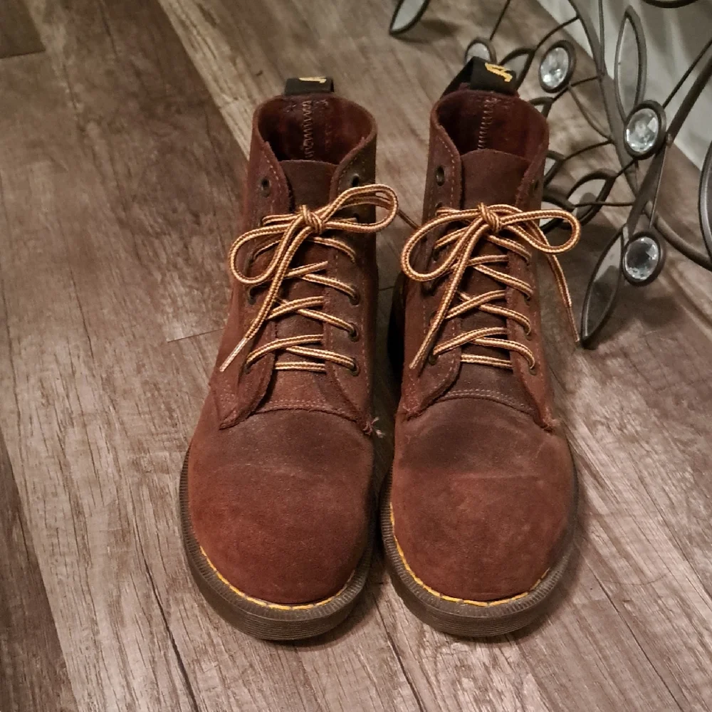 Vintage Dr. Martens Made In England - Picture 1 of 9